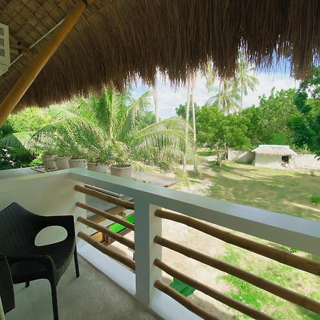 Avila'S Horizon Dive Resort Santander Ngoại thất bức ảnh