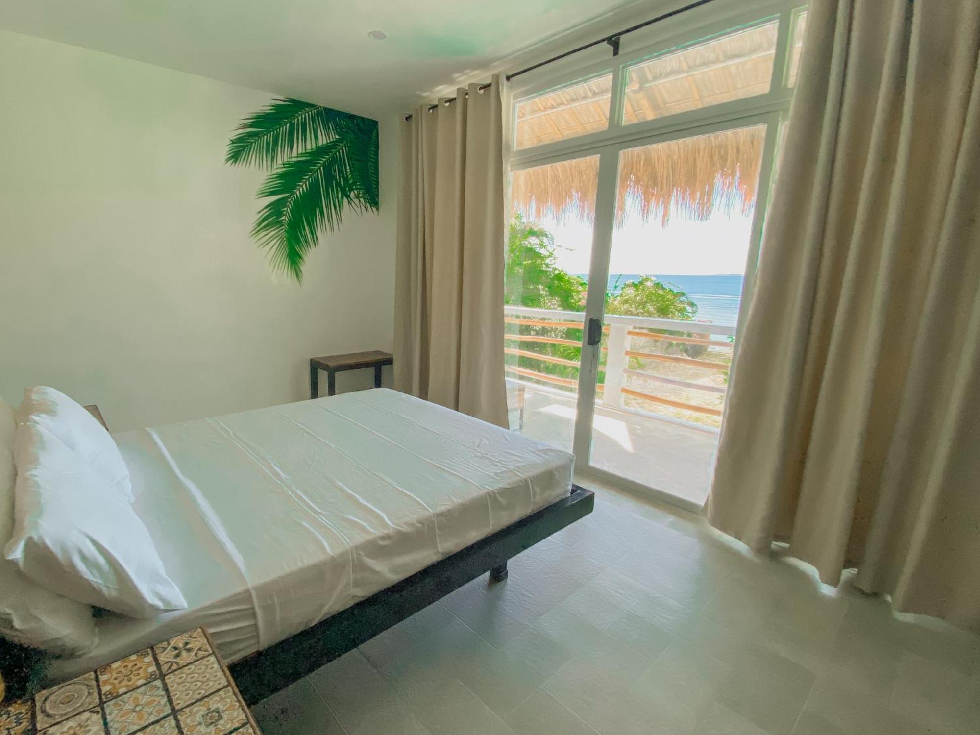 Avila'S Horizon Dive Resort Santander Ngoại thất bức ảnh