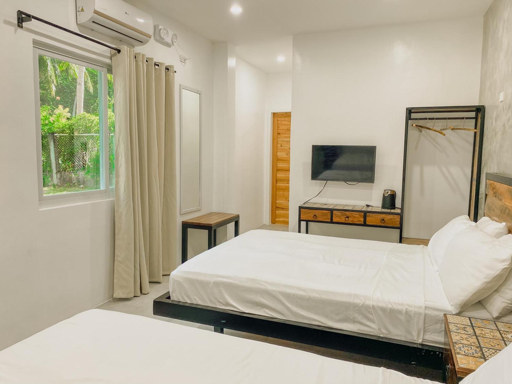 Avila'S Horizon Dive Resort Santander Ngoại thất bức ảnh