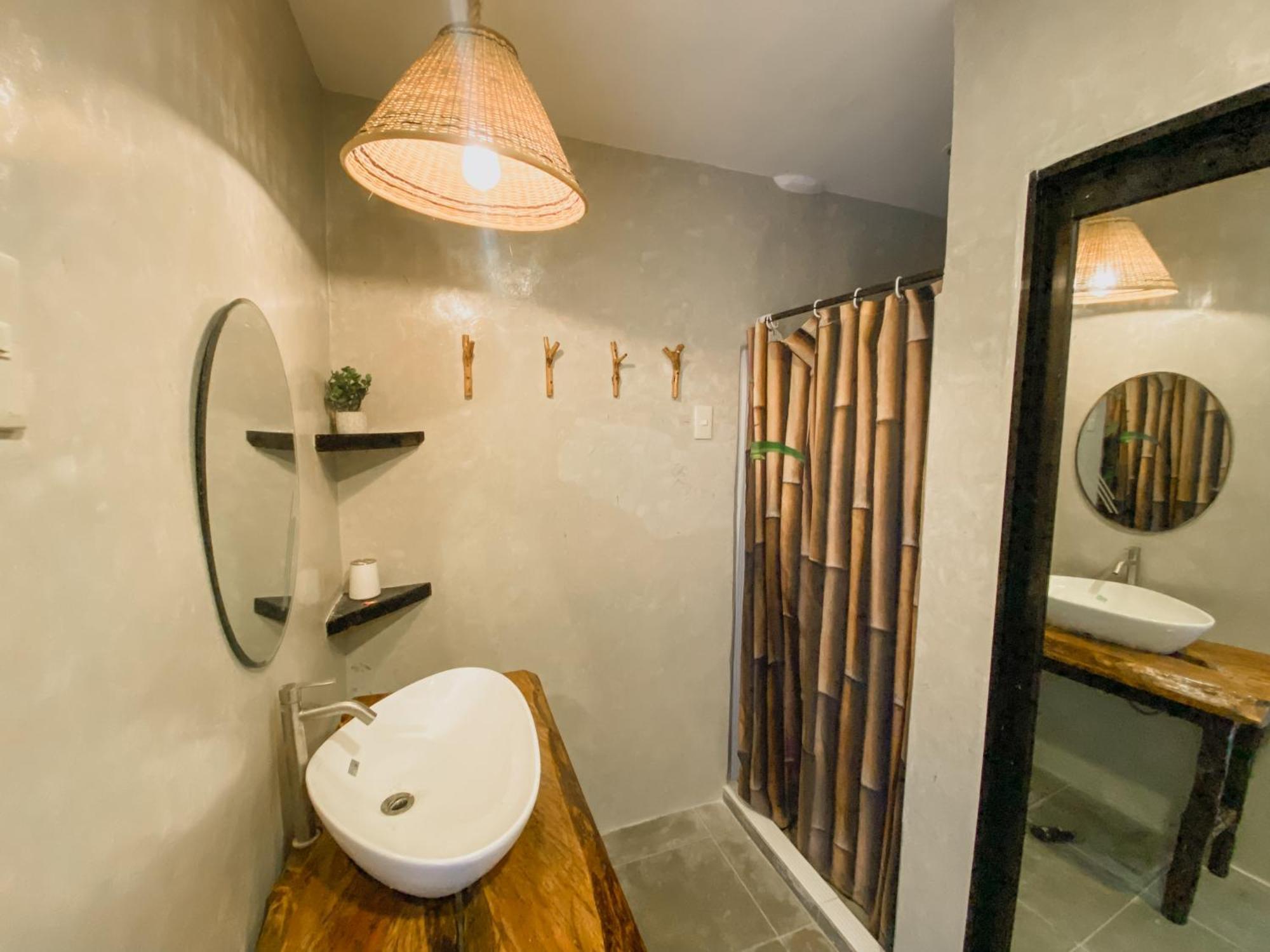 Avila'S Horizon Dive Resort Santander Ngoại thất bức ảnh